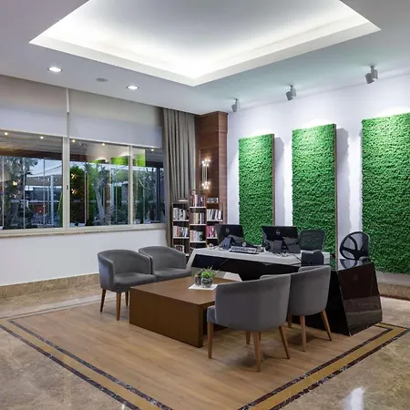Ramada By Wyndham Lara