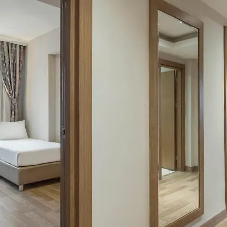 Hotell Ramada By Wyndham Lara 5*