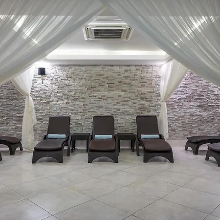 Ramada By Wyndham Lara 5*