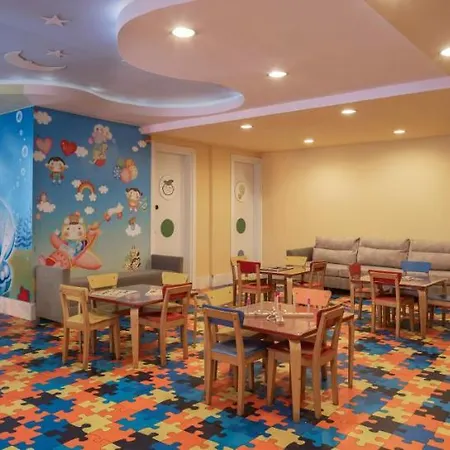 Hotel Ramada By Wyndham Lara 5*