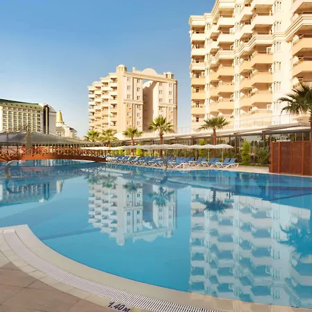 Hotel Ramada By Wyndham Lara