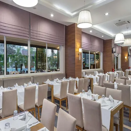 Ramada By Wyndham Lara 5*
