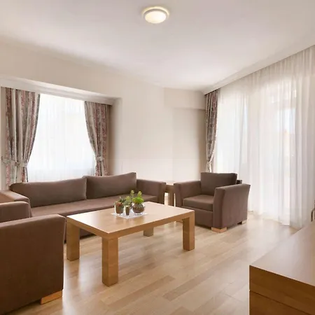 Ramada By Wyndham Lara Hotel 5*